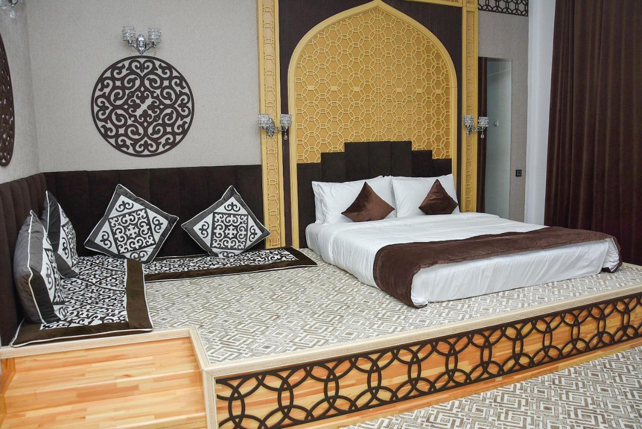 Ramada By Wyndham Turkistan Hotel Buitenkant foto
