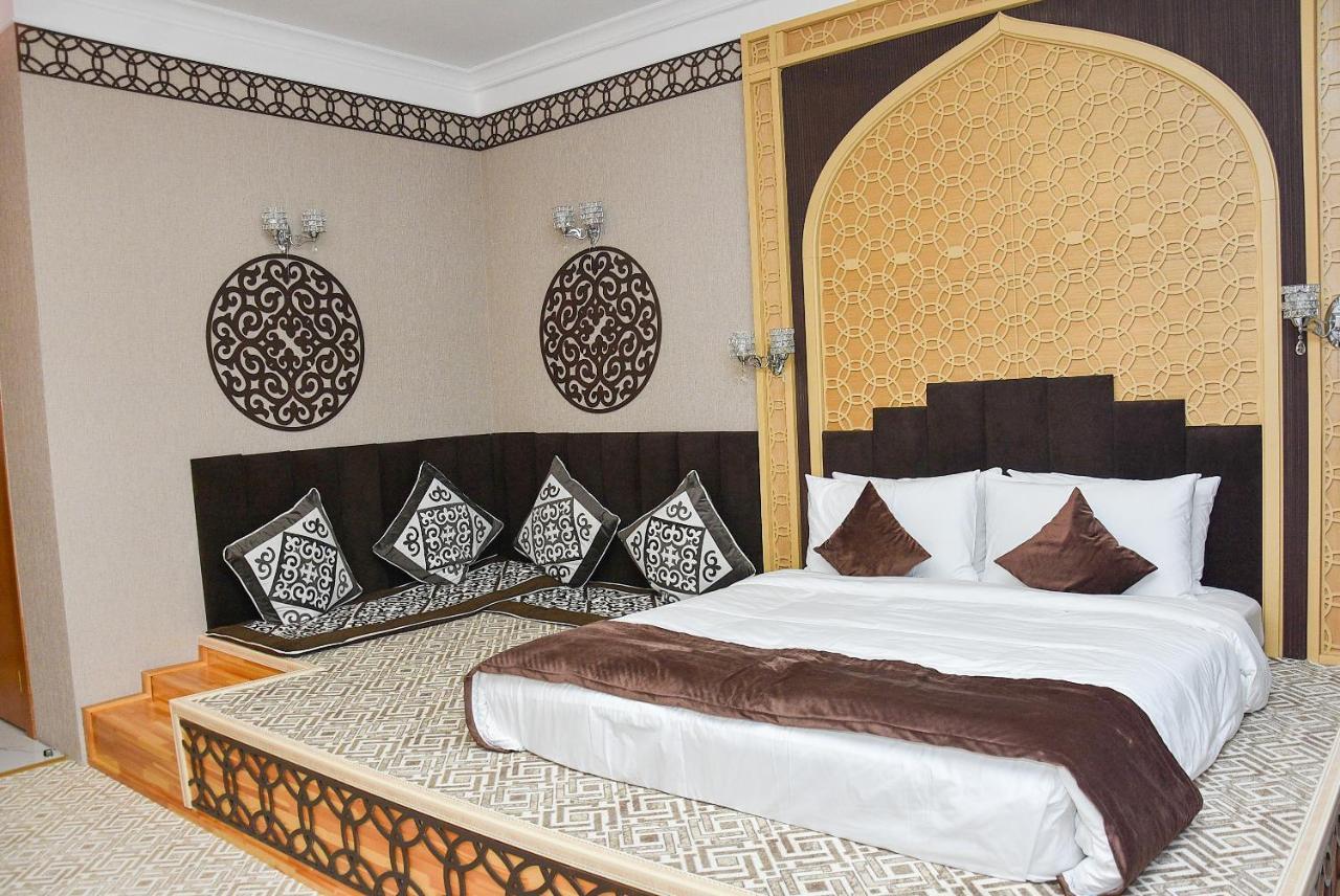 Ramada By Wyndham Turkistan Hotel Buitenkant foto