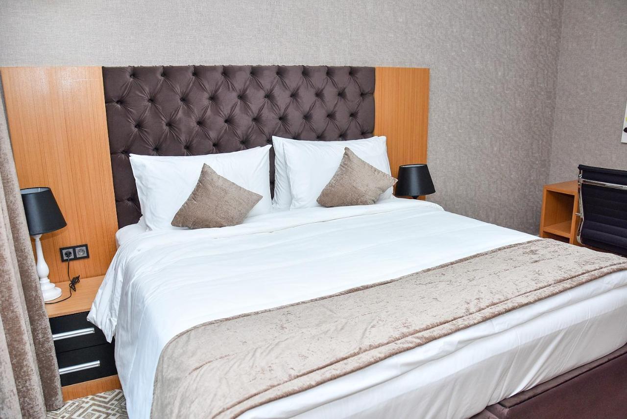 Ramada By Wyndham Turkistan Hotel Buitenkant foto